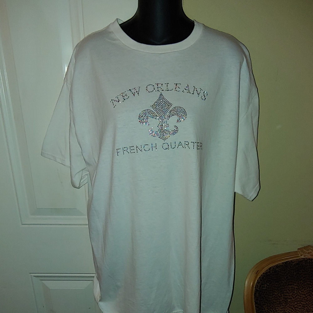 New Orleans French Quarter XL Tee UEC